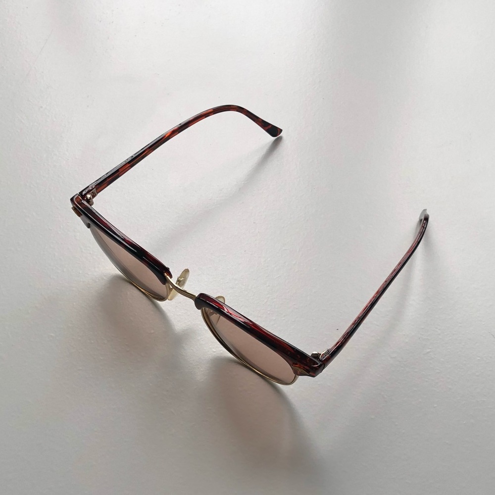 Tortoise Sunglasses - Picture 7 of 9